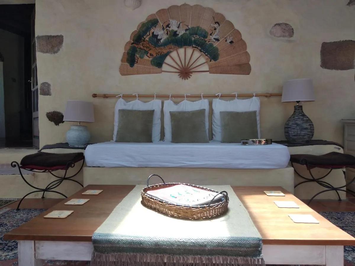 Villa El Perinque Femes